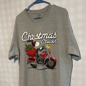 Men’s Christmas Snoopy Graphic Tee